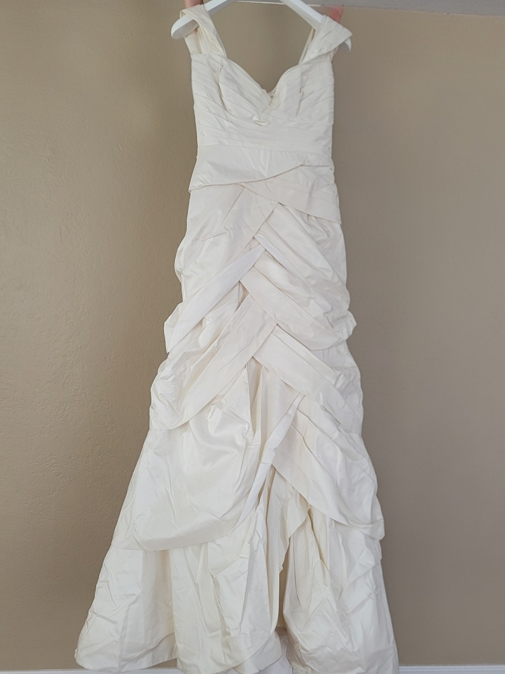 bebe Bridal Rami Kashou Off Shoulder Trumpet Silk Wedding Gown